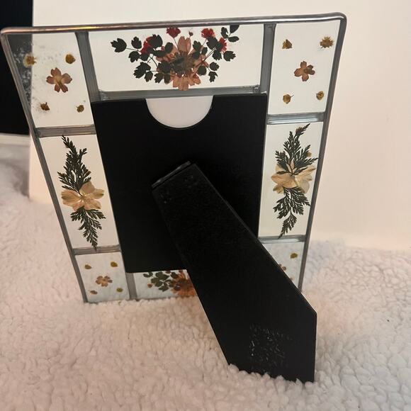 VTG  Pressed Flower Metal Leaded Glass
Picture Frame Vintage 3.5x5 Paul Harris - Picture 2 of 6